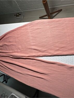 Wide Leg Ribbed Pants in Dusty Pink